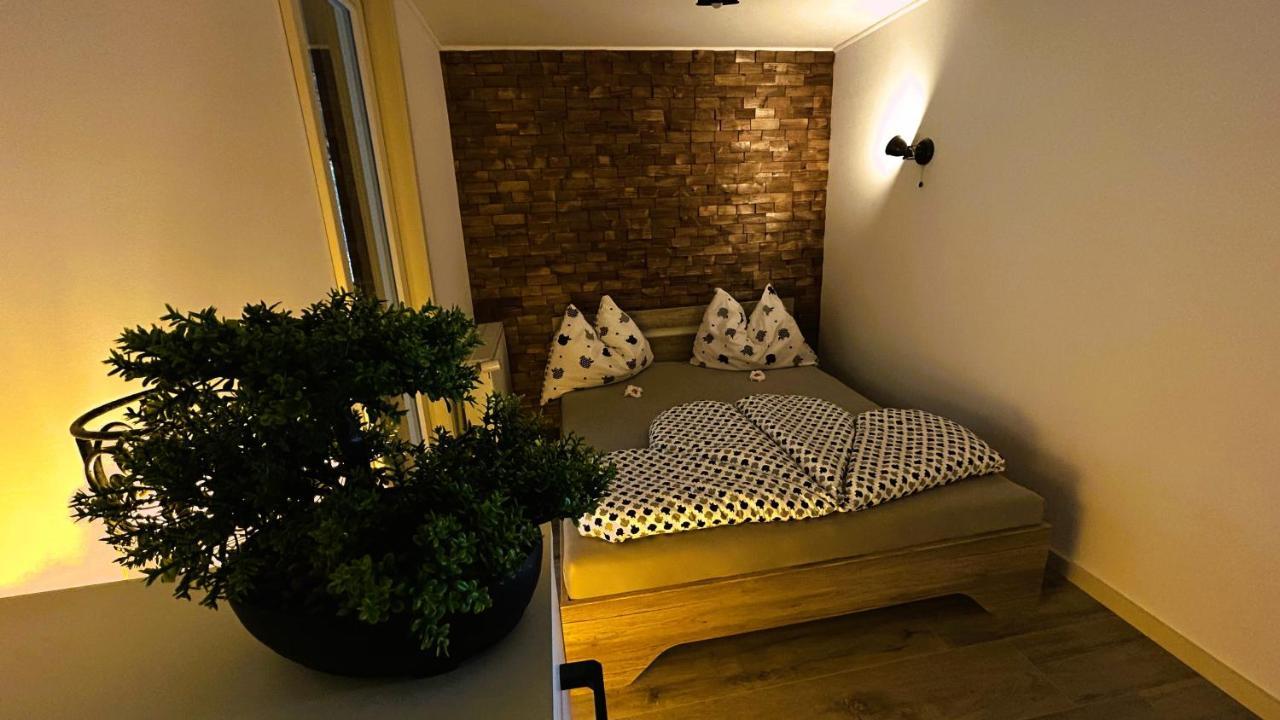 Chata Reina Villa Puste Pole Ngoại thất bức ảnh